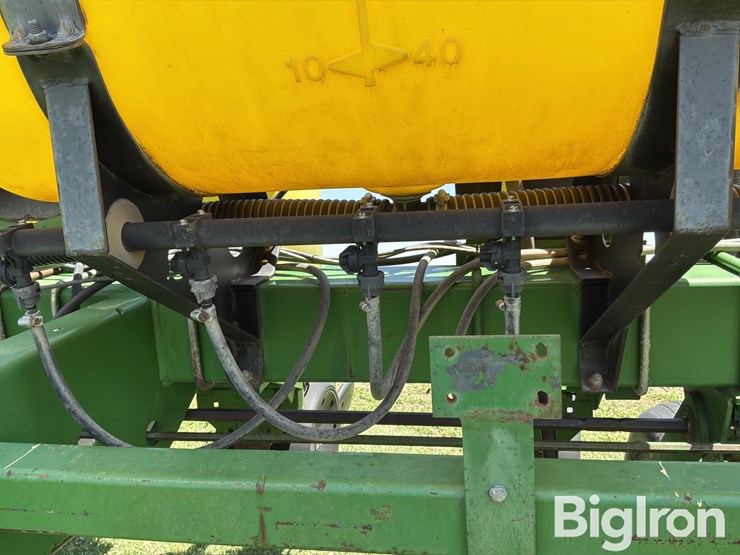 2002-john-deere-1750-image-17