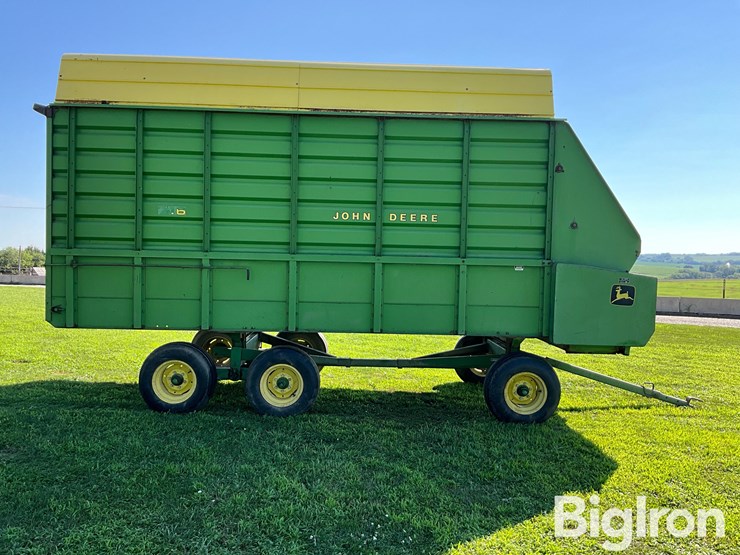 john-deere-716-image-4