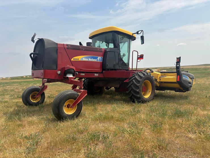 2013-new-holland-h8060-image-5