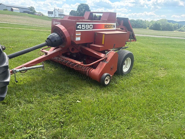 hesston-4590-image-5
