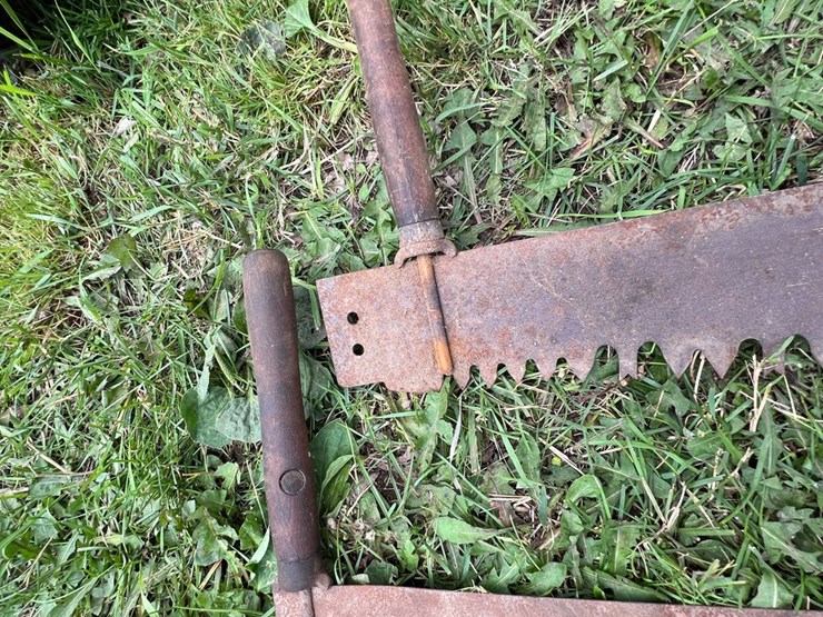 #9957-•-(2)-66"-two-man-saws-image-3