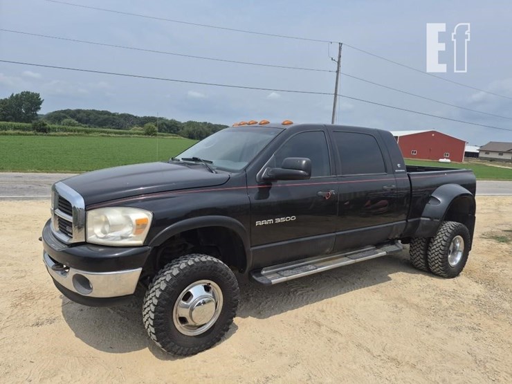 2006-dodge-ram-3500-image-1