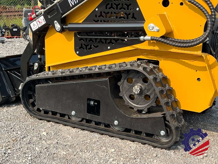 unused-2026-agt-mx-crt23-compact-track-loader-image-6
