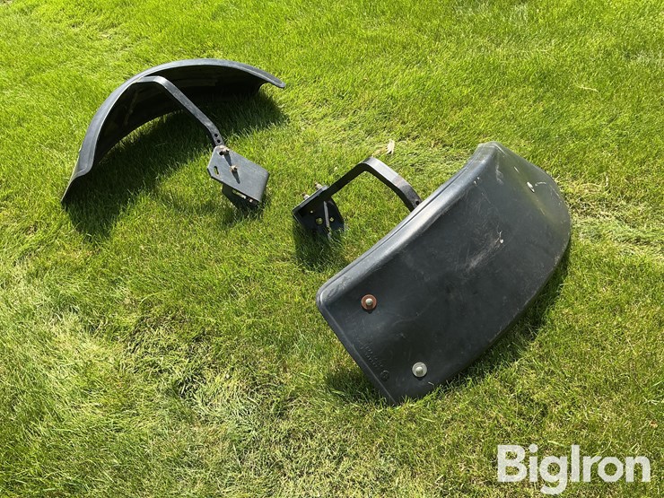 new-holland-8360-image-3