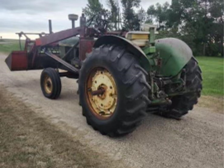 john-deere-4010-image-38