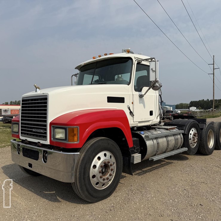 2012 MACK PINNACLE CHU613