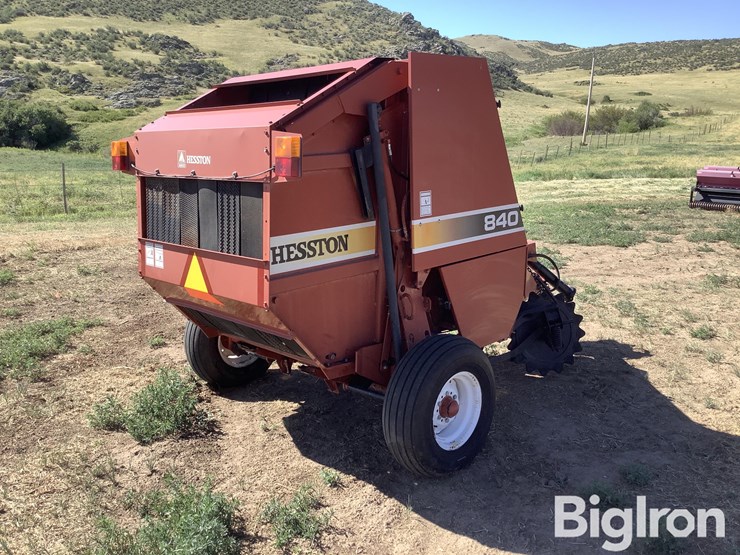 hesston-840-image-5