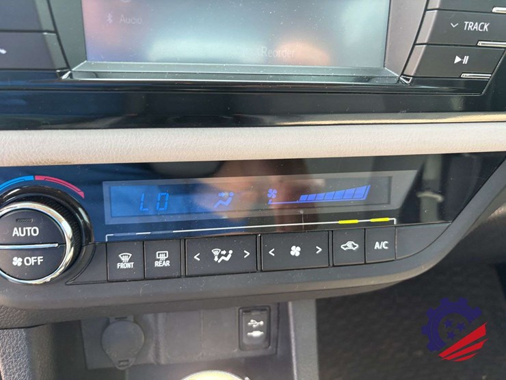2015-toyota-carolla-l/le-image-42