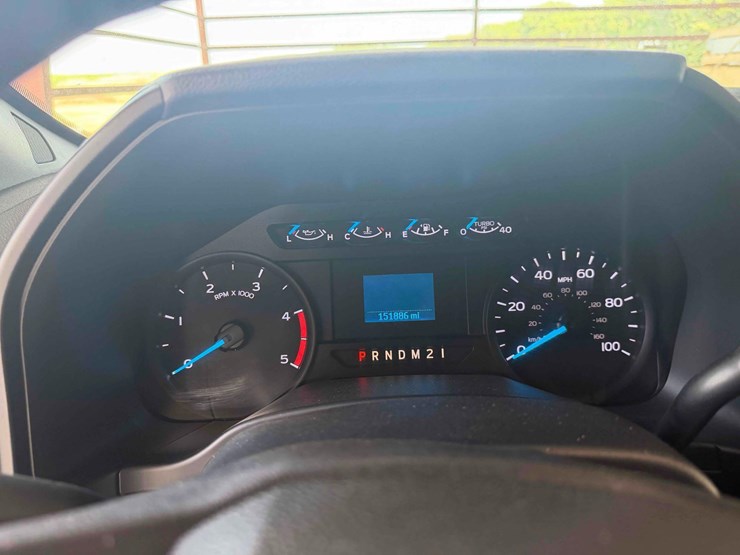 2017-ford-f550-super-duty-service-truck-image-12