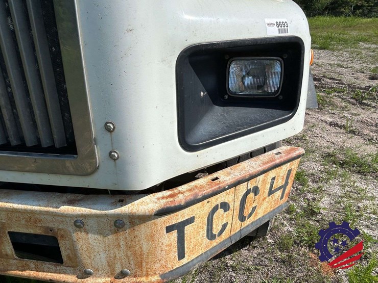 2008-international-5600-paystar-tri-axle-dump-truck-image-29