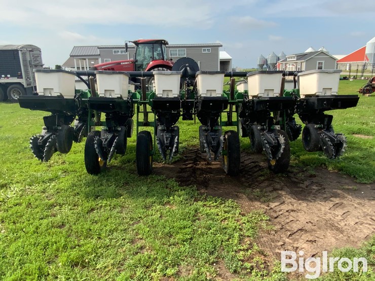 john-deere-7000-image-6