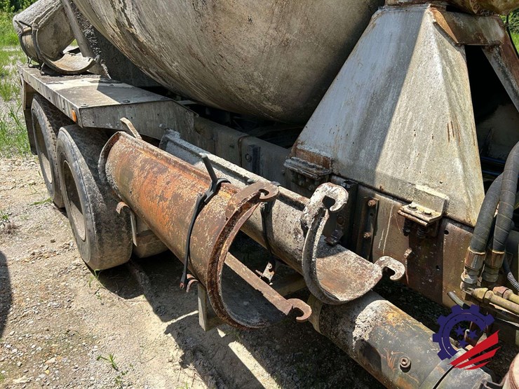 1997-mack-dm690s-image-39