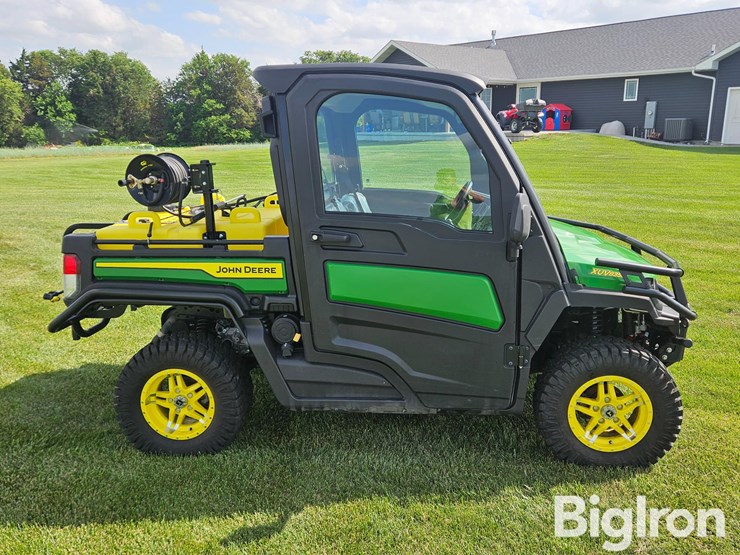 2023-john-deere-xuv-835m-gator-4x4-utv-w/65-gal-sprayer-image-4