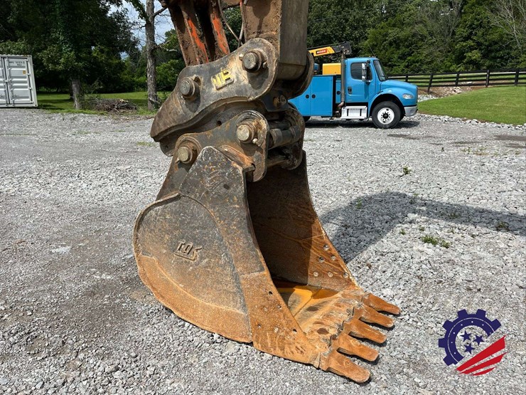 2018-hitachi-zx300-lc-6n-image-40