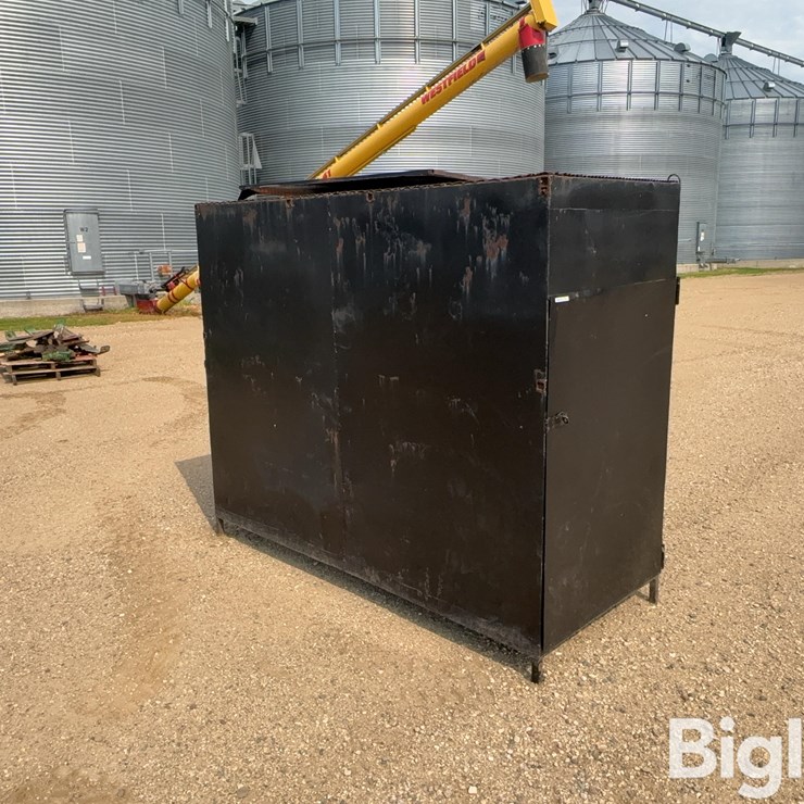 Homemade Race Trailer Tool Box / Storage Rack