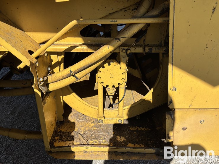 1995-new-holland-tr97-image-17