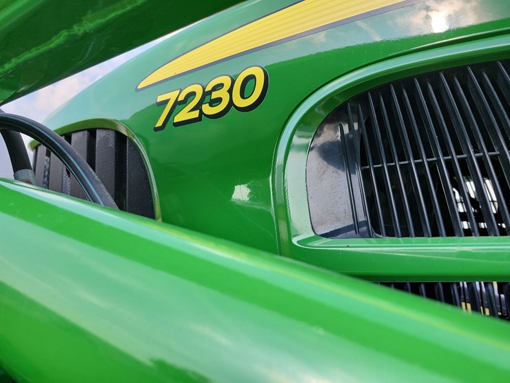 2008-john-deere-7230-image-2