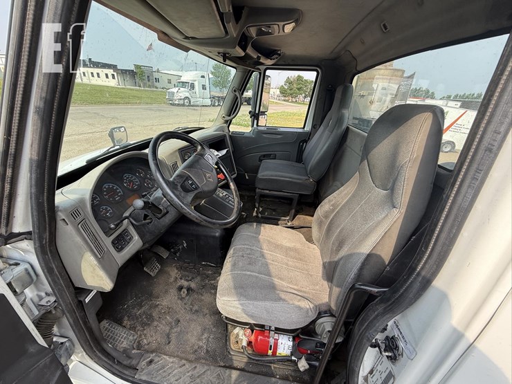 2009-international-transtar-8600-image-40