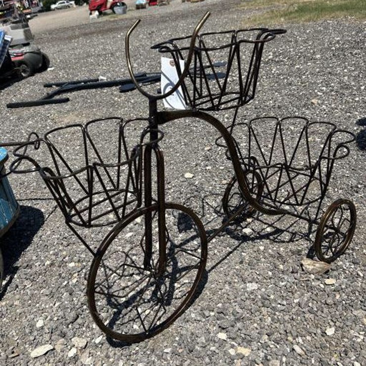 #161 • Metal Art - Tricycle w/ (3) Flower Pots