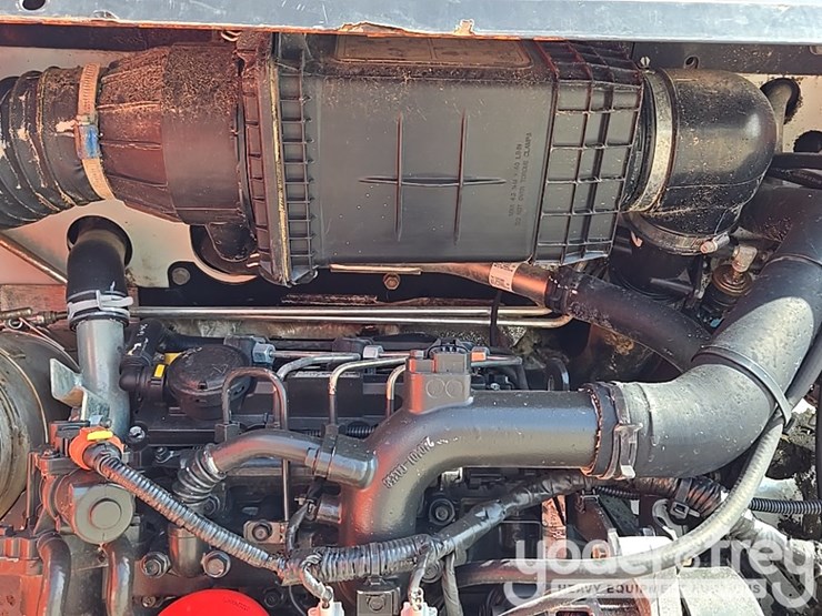 2019-bobcat-s450-image-25