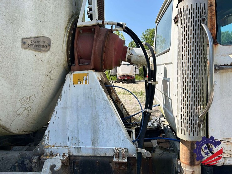 1997-mack-dm-concrete-mixer-truck-image-48