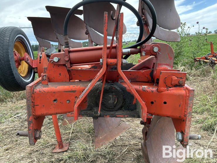 massey-ferguson-57-image-9