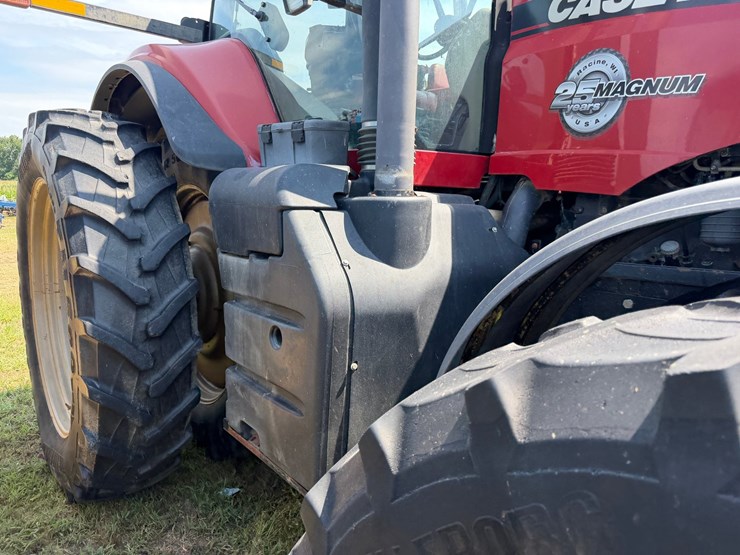 2014-case-ih-magnum-315-image-40