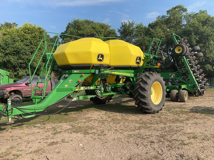 1980-john-deere-1910-image-1