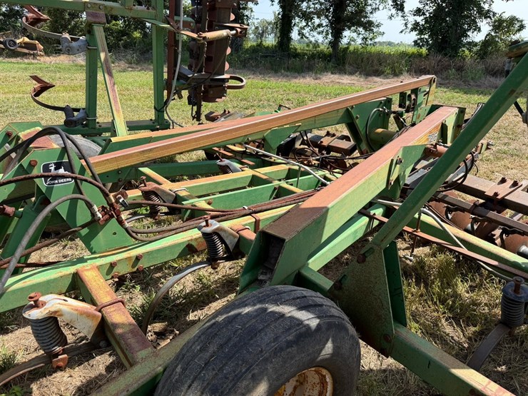 john-deere-726-image-7