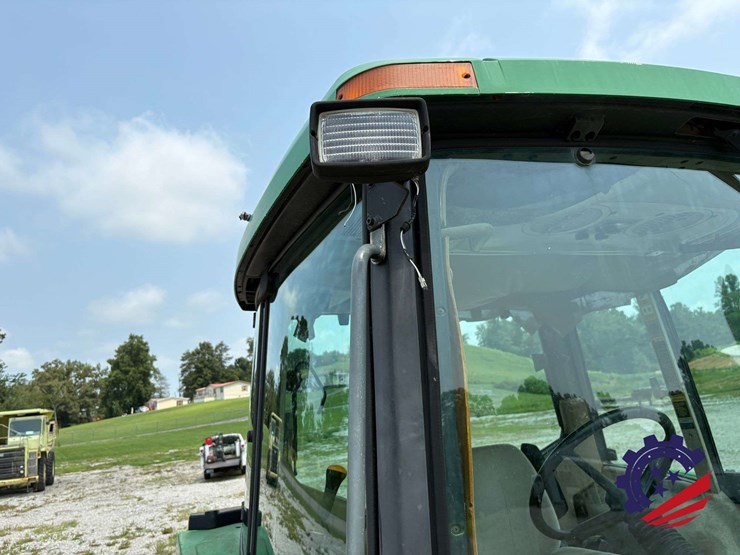 john-deere-6405-image-32