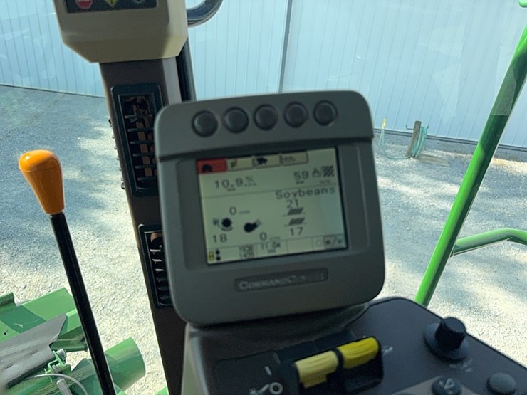 2010-john-deere-9670-sts-image-97