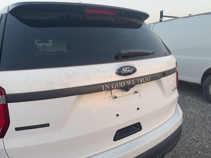 2017-ford-explorer-image-7