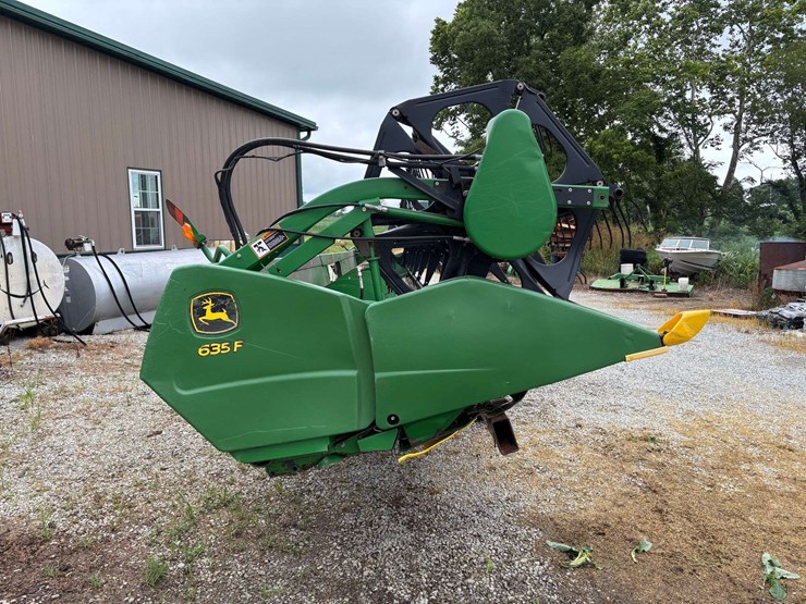 john-deere-635f-image-12