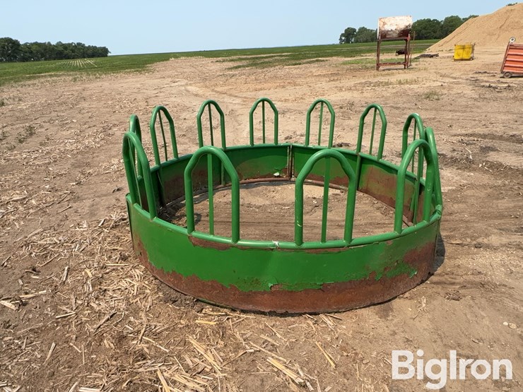 hw-steel-bale-feeder-image-4