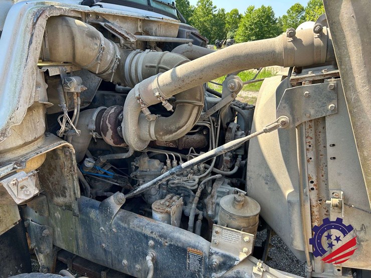 1998-mack-dm690s-image-53