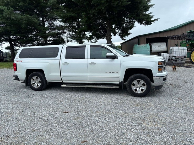 2015-chevrolet-1500-image-3
