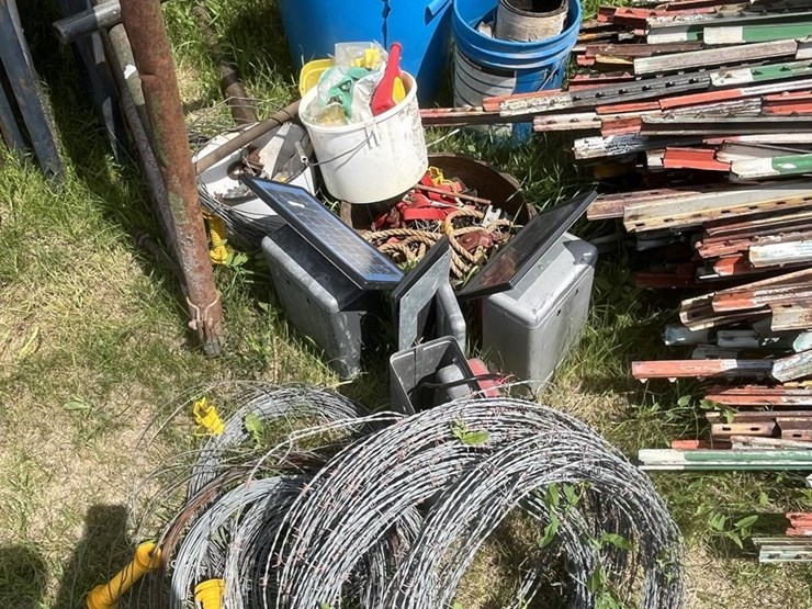 misc-fencing-supplies-and-tools-image-2
