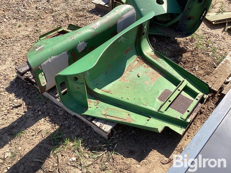 john-deere-4320-image-7
