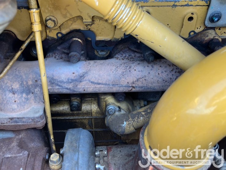 2018-caterpillar-d6n-lgp-image-52