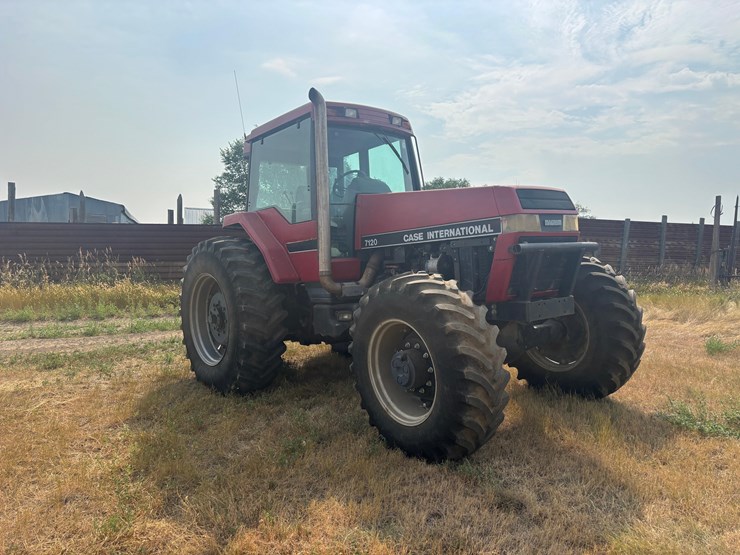 1993-case-7120-tractor-image-3