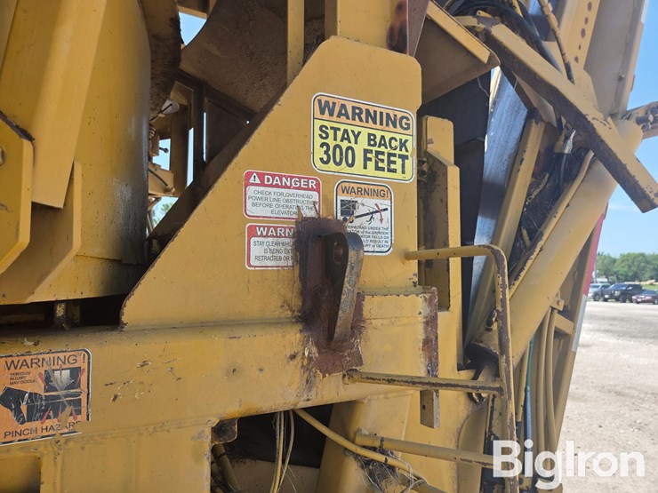 2015-caterpillar-c18-image-11
