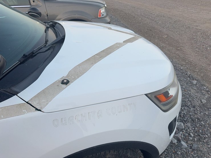 2017-ford-explorer-image-19