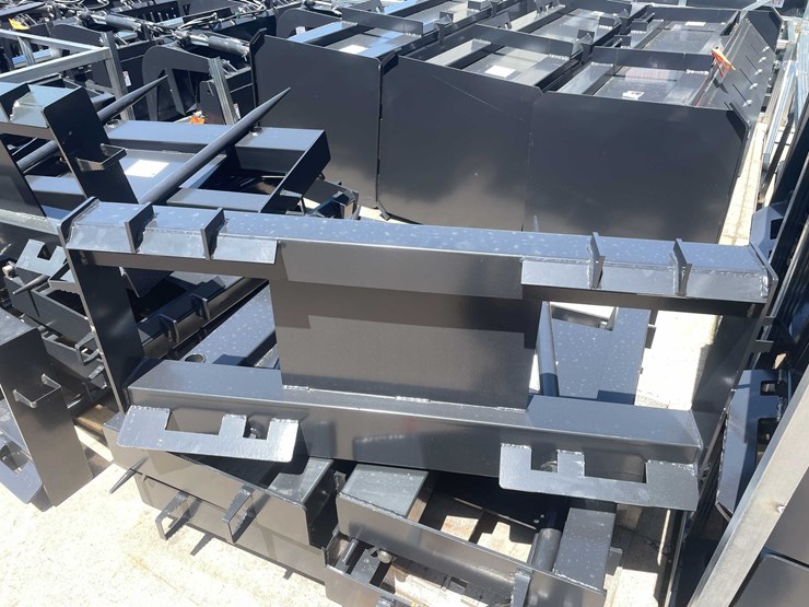 #8280-•-2026-jct-skid-steer-bale-spear-(o2)-image-1