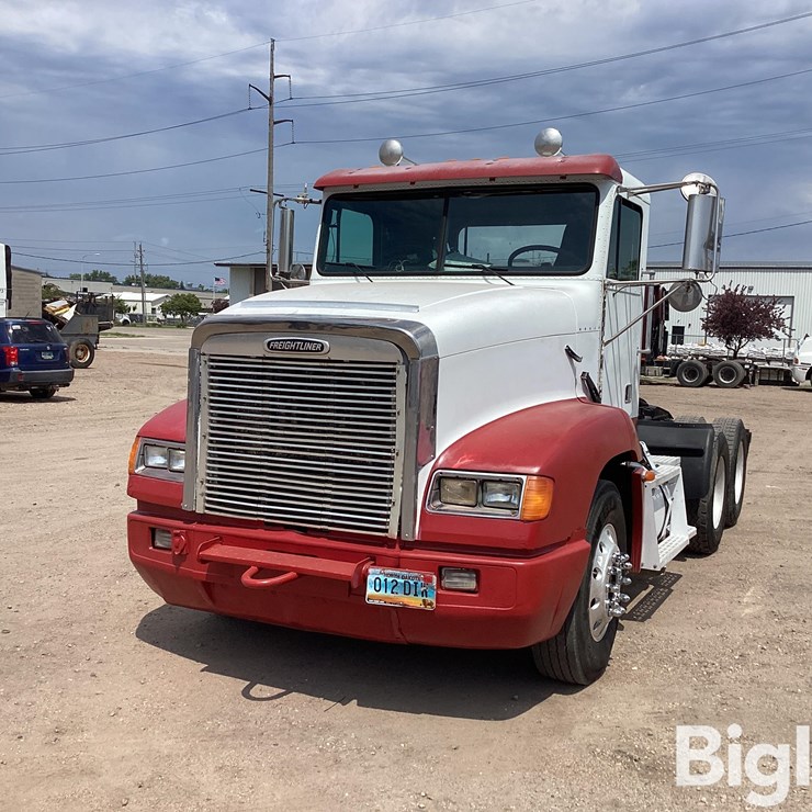 1999 FREIGHTLINER FLD112