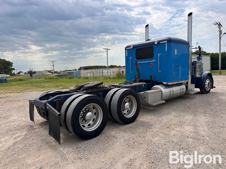 2004-peterbilt-379-image-5