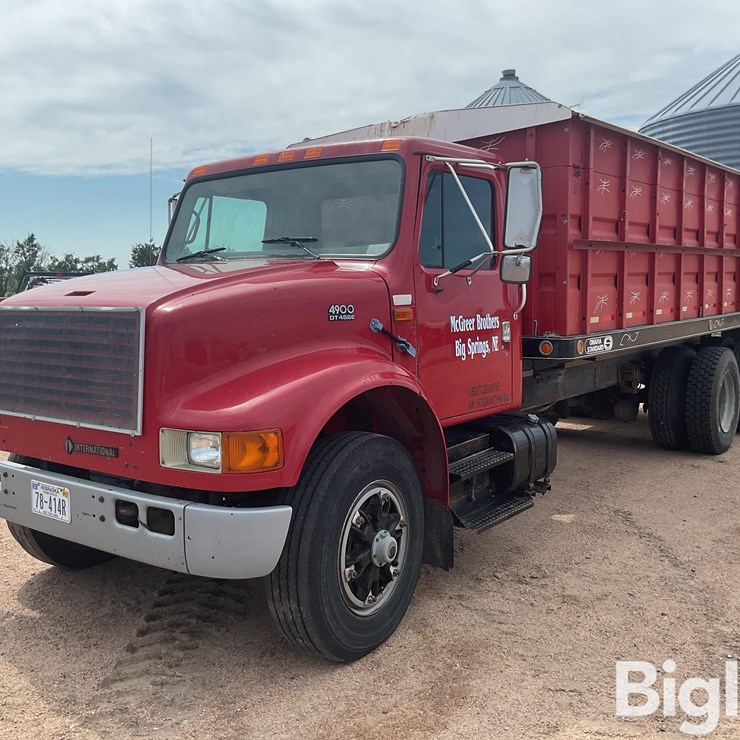 2000 INTERNATIONAL 4900