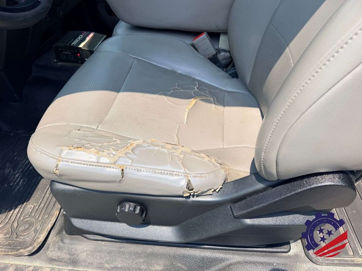 2019-ford-f550-xl-image-93