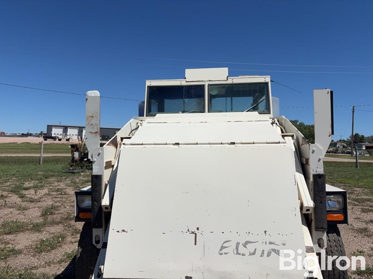 1990-elgin-pelican-image-13