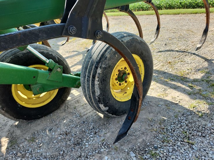 john-deere-714-image-6