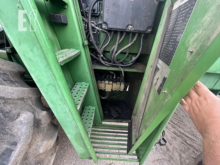 john-deere-6710-image-32